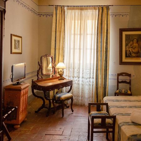 Bed and Breakfast Antica Dimora Leones Palaia Exteriér fotografie